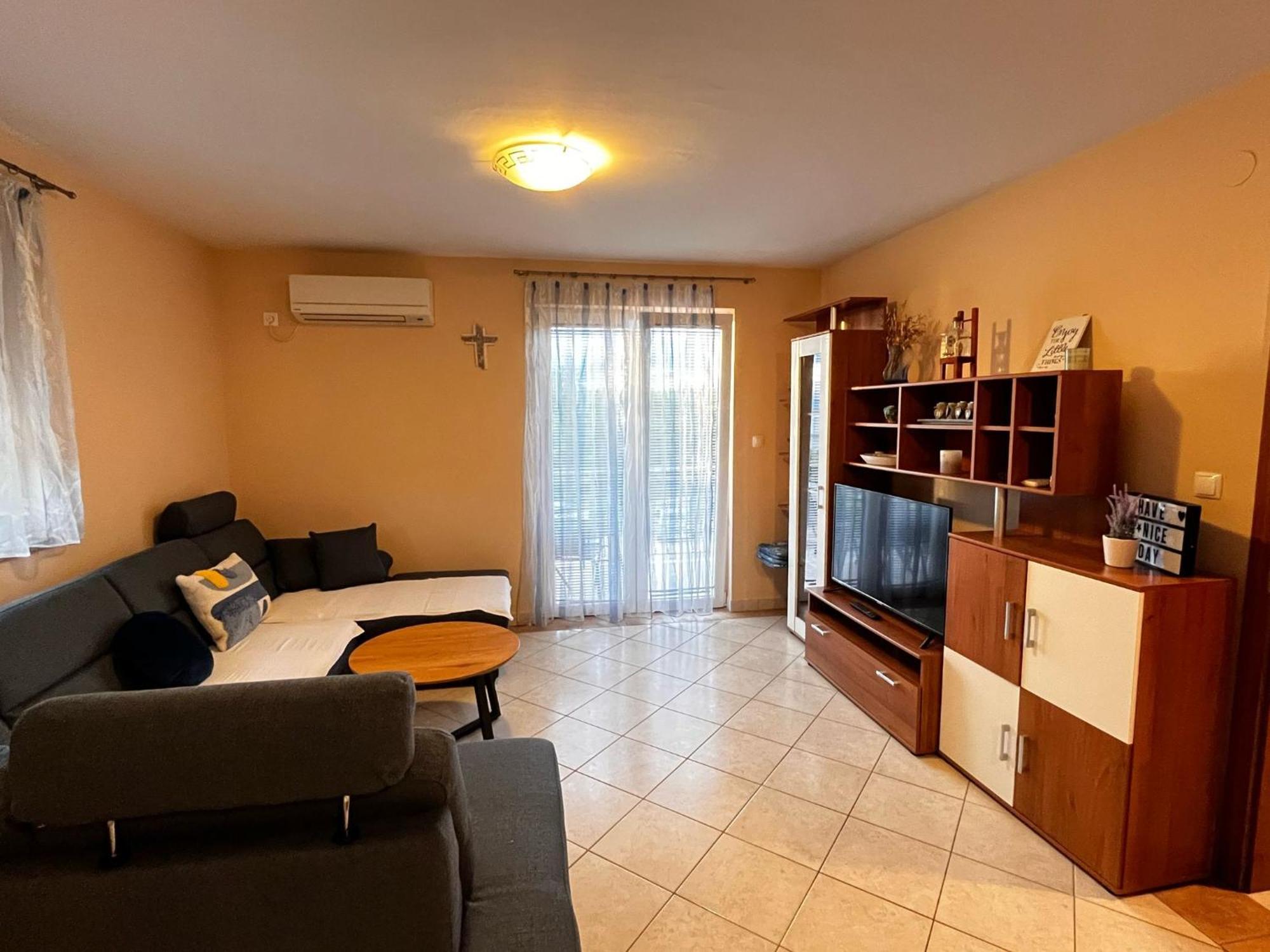 Apartments Jadranka Malinska Εξωτερικό φωτογραφία