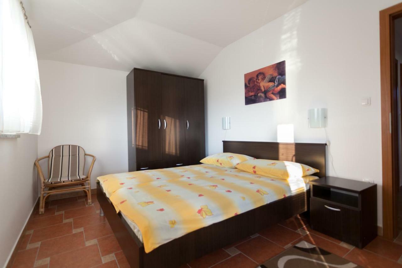 Apartments Jadranka Malinska Εξωτερικό φωτογραφία